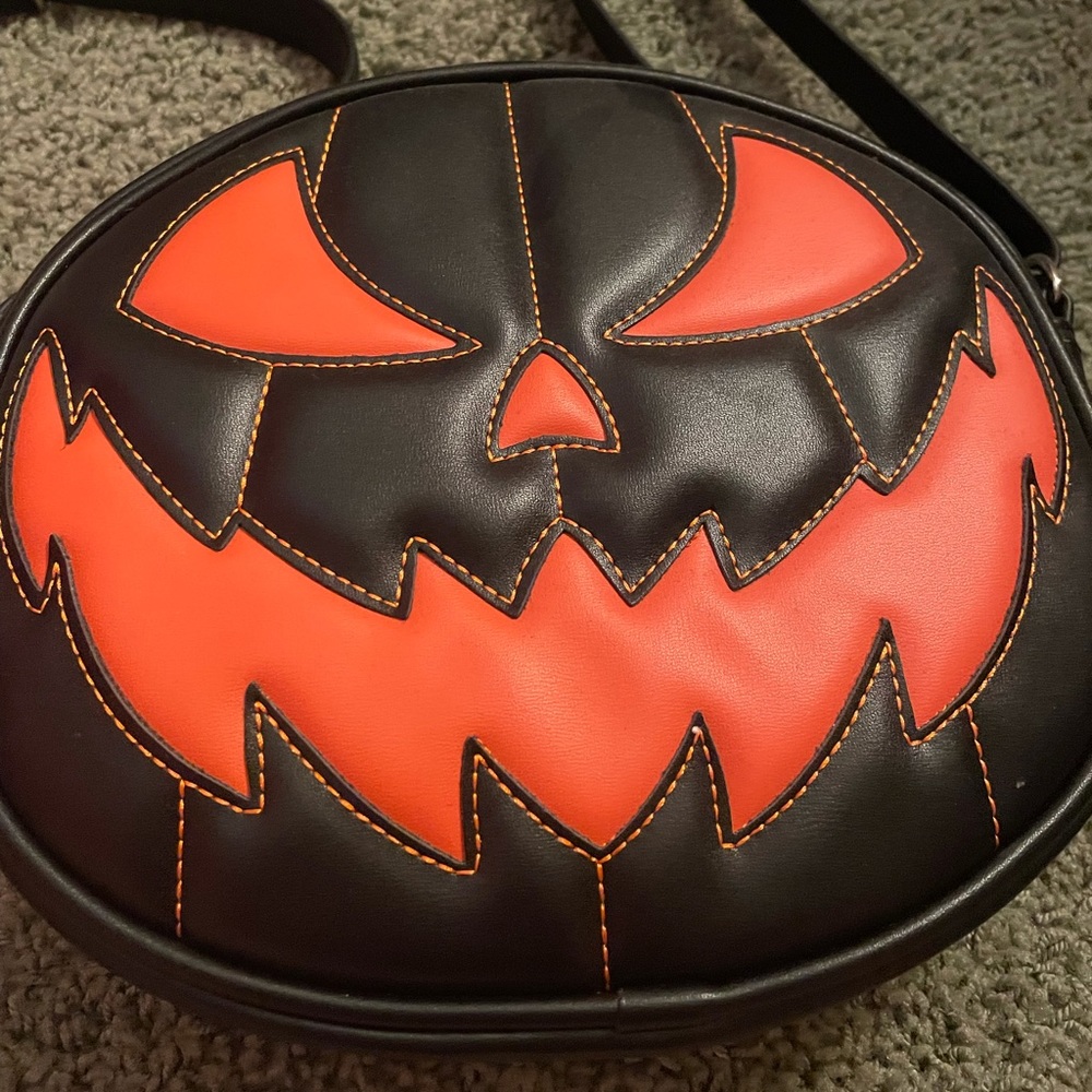 Reversible pumpkin bag
